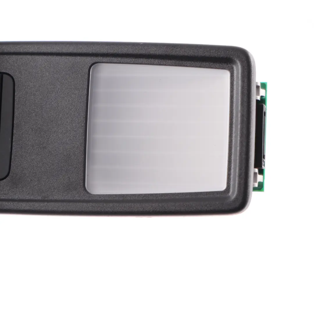 Luz Lectura Trasera De Techo Interior Negra Derecha para BMW X1 E84 con número de pieza 9202920 BMW X1 E84 Luz Lectura Trasera De Techo Interior Negra Derecha - SKU 9202920 - Número de pieza 9202920