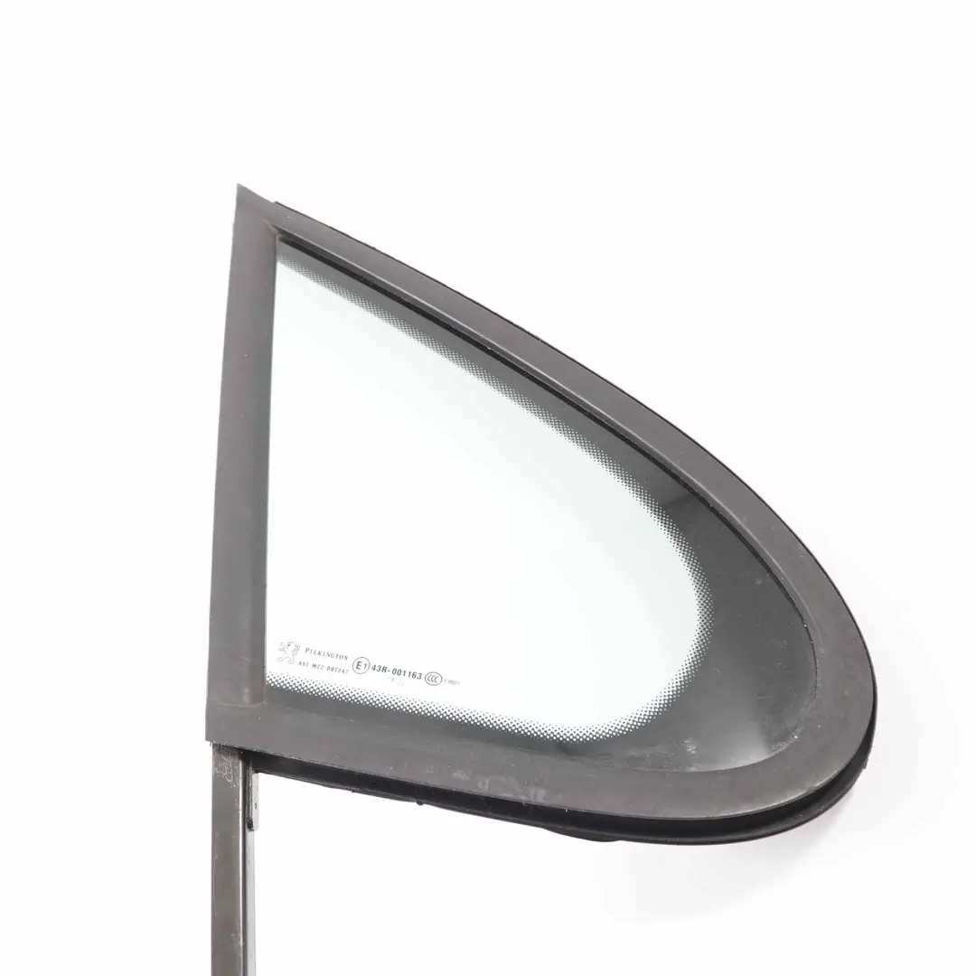 Quarter Window Front Door Right O/S Glass Glazing AS2 to Peugeot 207 with Part number 9202H4 Peugeot 207 Quarter Window Front Door Right O/S Glass Glazing AS2 - SKU 9202H4 - Part number 9202H4