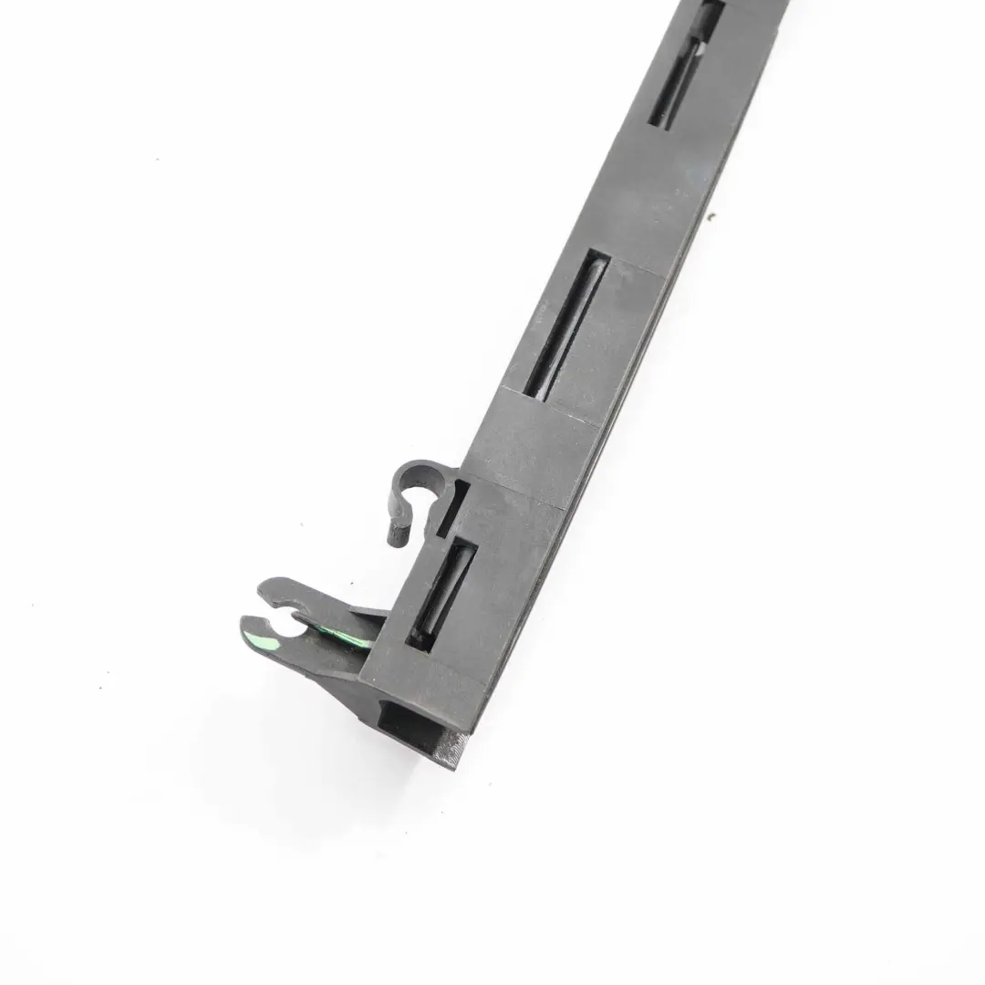 Peugeot 3008 Side Quarter Window Front Door Right O/S Triangle Glass AS2 - SKU 9202N9 - Part number 9202N9
