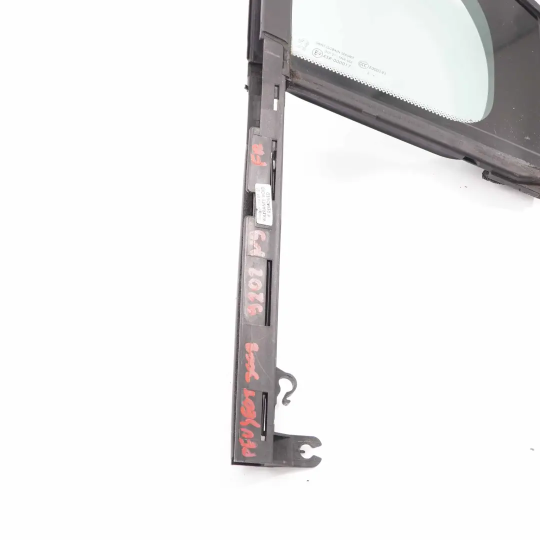 Peugeot 3008 Seite Viertel Fenster vorne Tür rechts Dreieck Glas AS2 - SKU 9202N9 - Teilenummer 9202N9