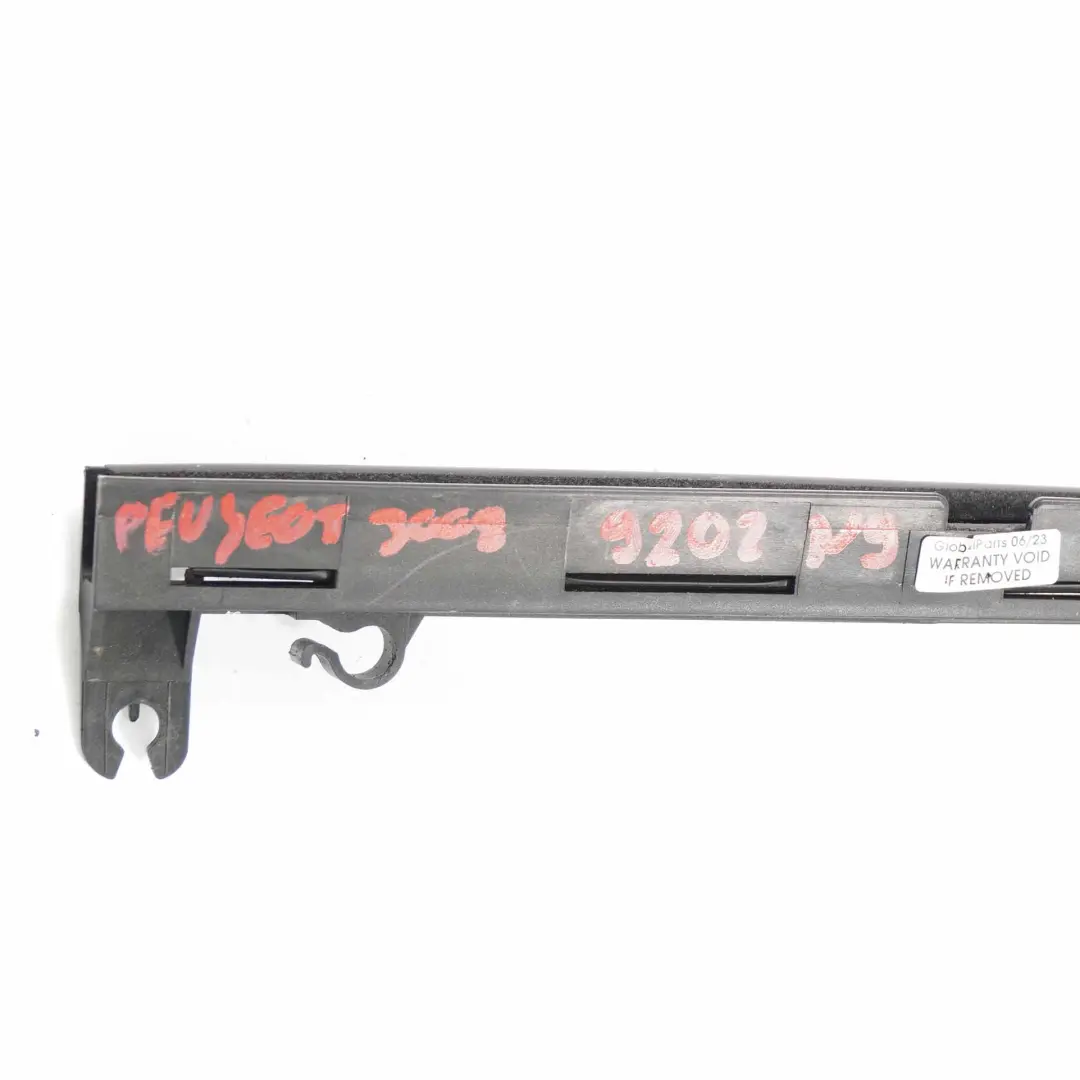 Peugeot 3008 Side Quarter Window Front Door Right O/S Triangle Glass AS2 - SKU 9202N9 - Part number 9202N9
