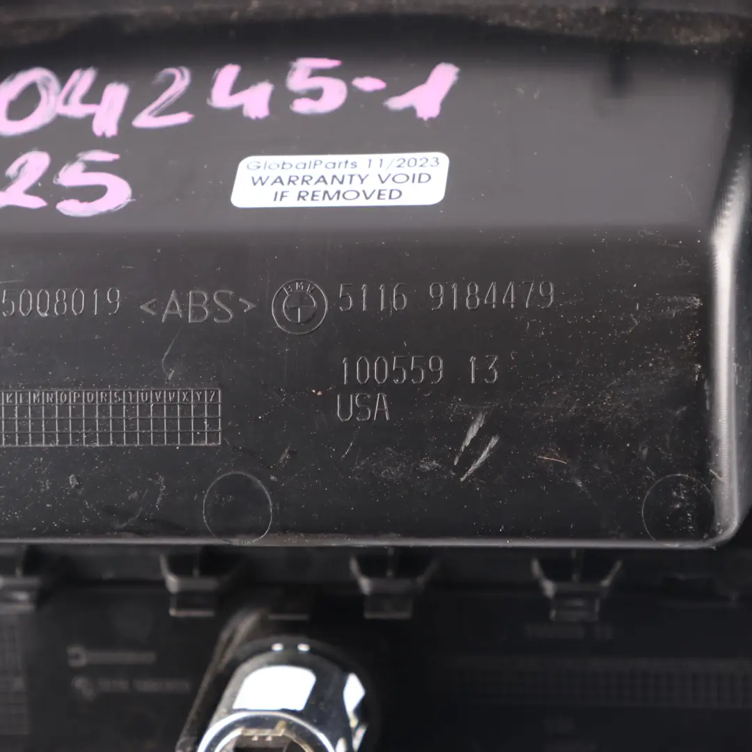 Centro Trasero Consola Cubierta Almacenamiento Encendedor Toma Negro para BMW X3 F25 con número de pieza 9204245 BMW X3 F25 Centro Trasero Consola Cubierta Almacenamiento Encendedor Toma Negro - SKU 9204245-1 - Número de pieza 9204245