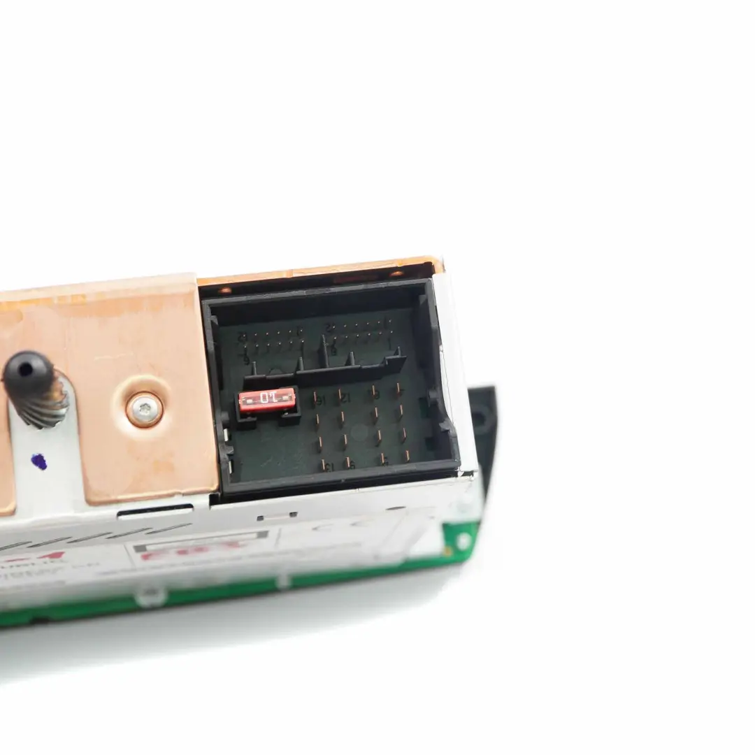 Radio Business CD Spieler 6512 für BMW X3 Z4 E83 E85 E86 mit Teilenummer 9205278 BMW X3 Z4 E83 E85 E86 Radio Business CD Spieler 6512 - SKU 9205278-1 - Teilenummer 9205278