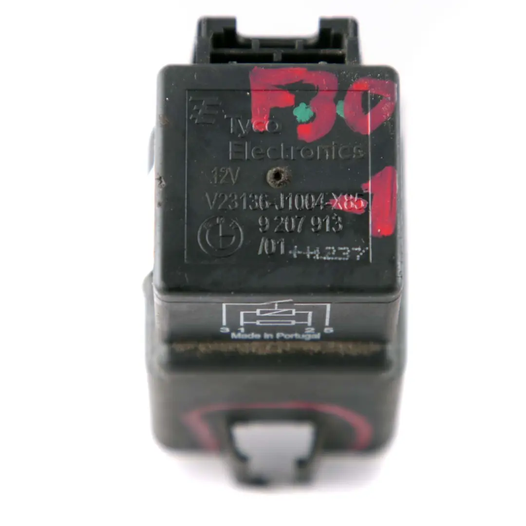 Rele del Motor del Ventilador para BMW F20 F21 F22 F30 F31 F32 F33 F36 con número de pieza 9207913 BMW F20 F21 F22 F30 F31 F32 F33 F36 Rele del Motor del Ventilador - SKU 9207913-1 - Número de pieza 9207913