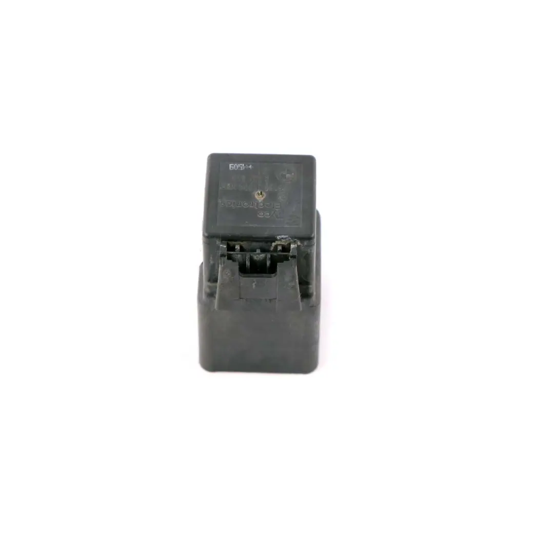 Fan Motor Relais BMW F20 F21 F22 F30 F31 F32 F33 F36 G30 - SKU 9207913 - Teilenummer 9207913