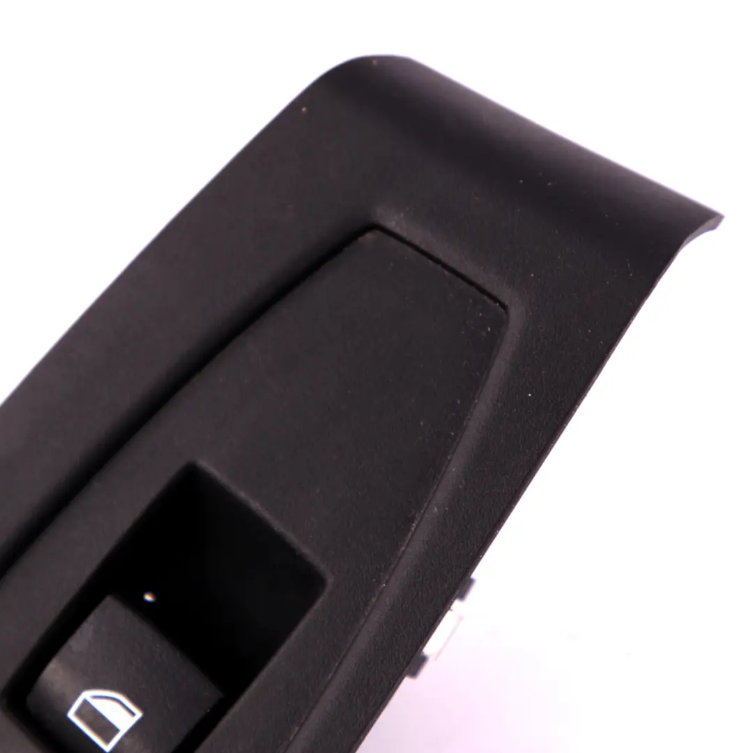 BMW F45 Active Tourer Rear Window Switch Lifter Button Trim Right O/S 2473714 - SKU 9208107-2 - Part number 9208107