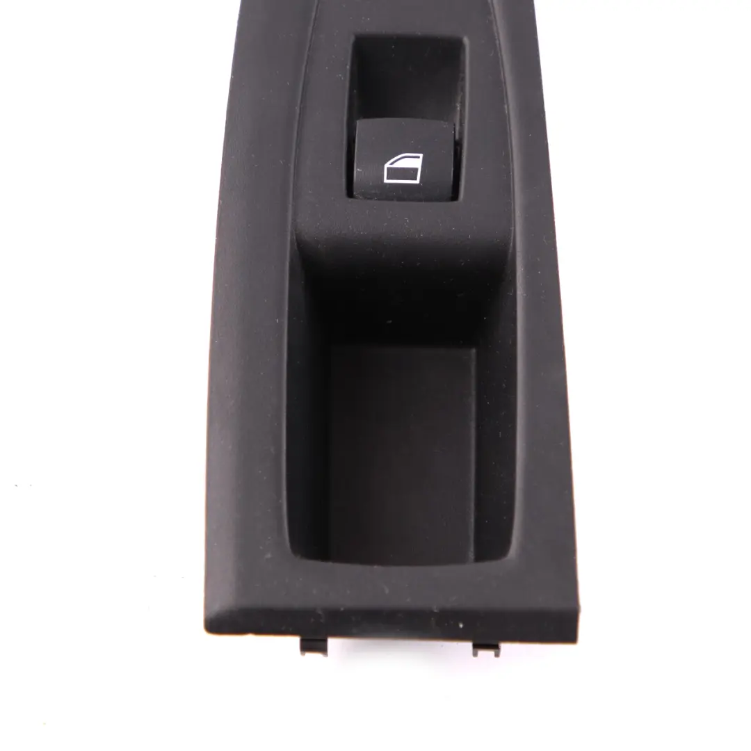 BMW F45 Active Tourer Rear Window Switch Lifter Button Trim Right O/S 2473714 - SKU 9208107-2 - Part number 9208107