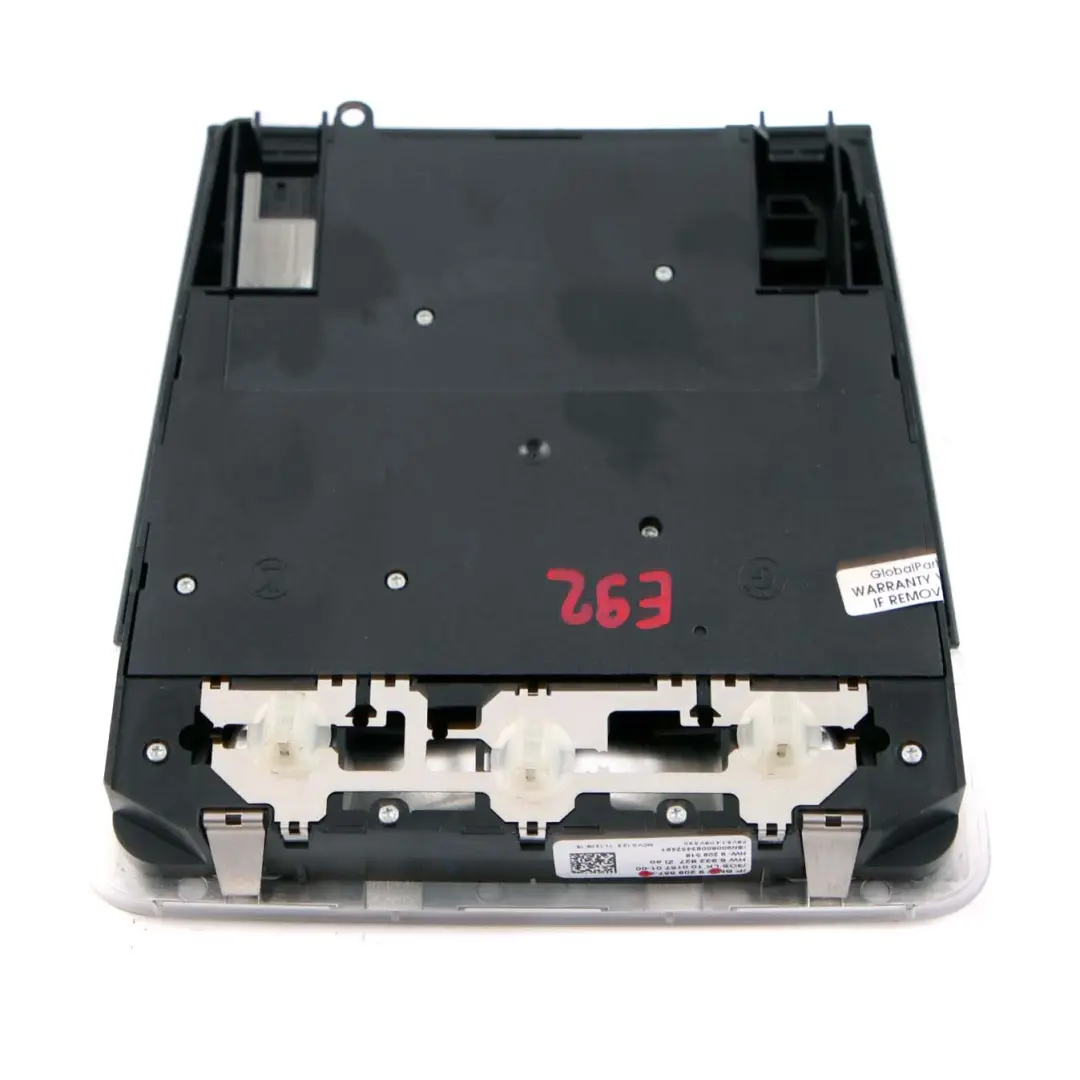 Interior Techo Mapa Luz Negro para BMW E92 con número de pieza 9209557 BMW E92 Interior Techo Mapa Luz Negro - SKU 9209557 - Número de pieza 9209557