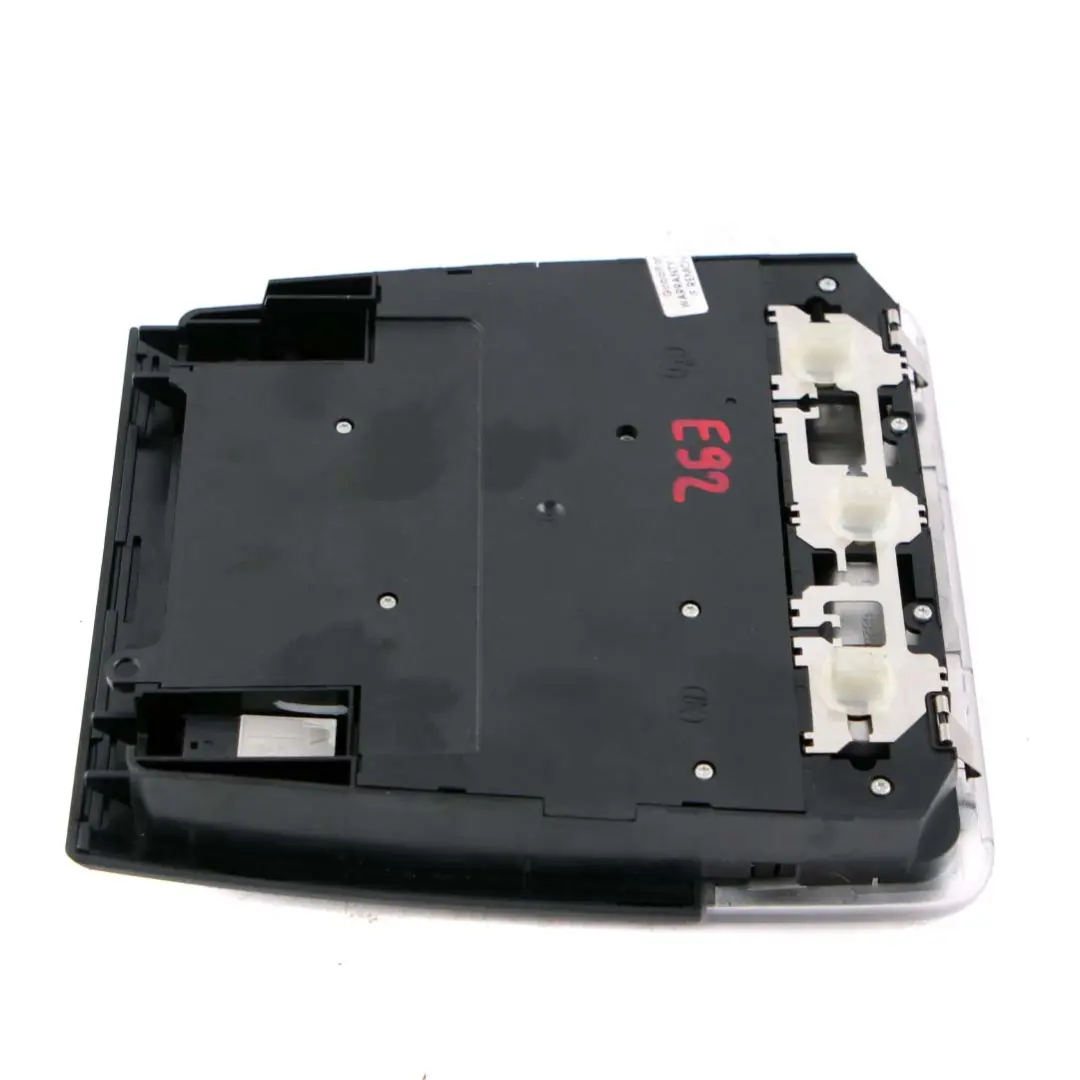 Interior Techo Mapa Luz Negro para BMW E92 con número de pieza 9209557 BMW E92 Interior Techo Mapa Luz Negro - SKU 9209557 - Número de pieza 9209557