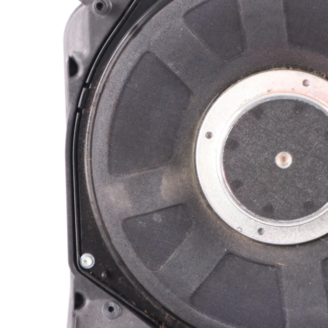 Zentraler Basslautsprecher Harman Kardon Links für BMW F30 F31 F32 mit Teilenummer 9210151 BMW F30 F31 F32 Zentraler Basslautsprecher Harman Kardon Links - SKU 9210151-1 - Teilenummer 9210151