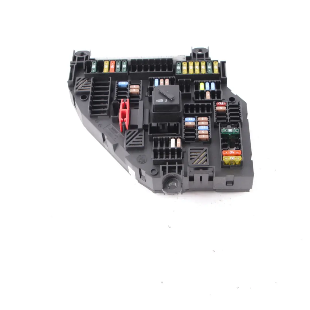 Caja fusibles Unidad de control distribución de energía Caja trasera para BMW X3 F25 con número de pieza 9210860 BMW X3 F25 Caja fusibles Unidad de control distribución de energía Caja trasera - SKU 9210860 - Número de pieza 9210860