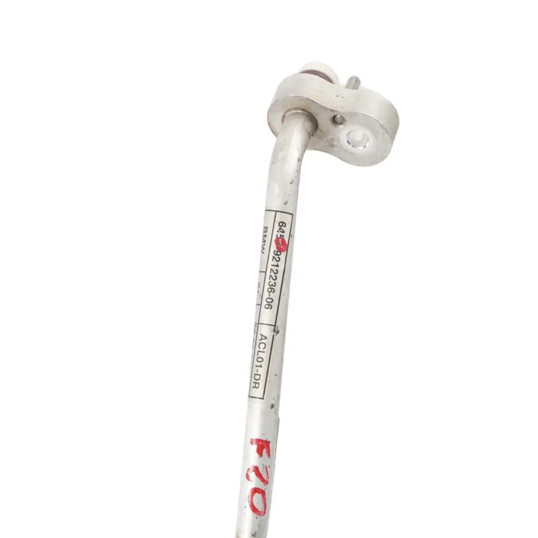 Tubo Pressione Kondensator Verdampfer per BMW F20 F21 F22 F30 con numero di parte 9212236 BMW F20 F21 F22 F30 Tubo Pressione Kondensator Verdampfer - SKU 9212236 - Numero di parte 9212236