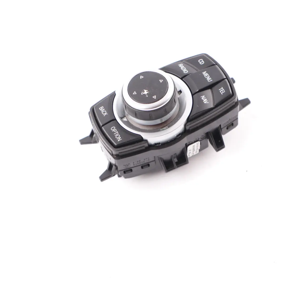 iDrive Tel Nav CD Controller Manopola Pulsante per BMW E81 E87 E90 E60 LCI con numero di parte 9213309 BMW E81 E87 E90 E60 LCI iDrive Tel Nav CD Controller Manopola Pulsante - SKU 9213309-1 - Numero di parte 9213309