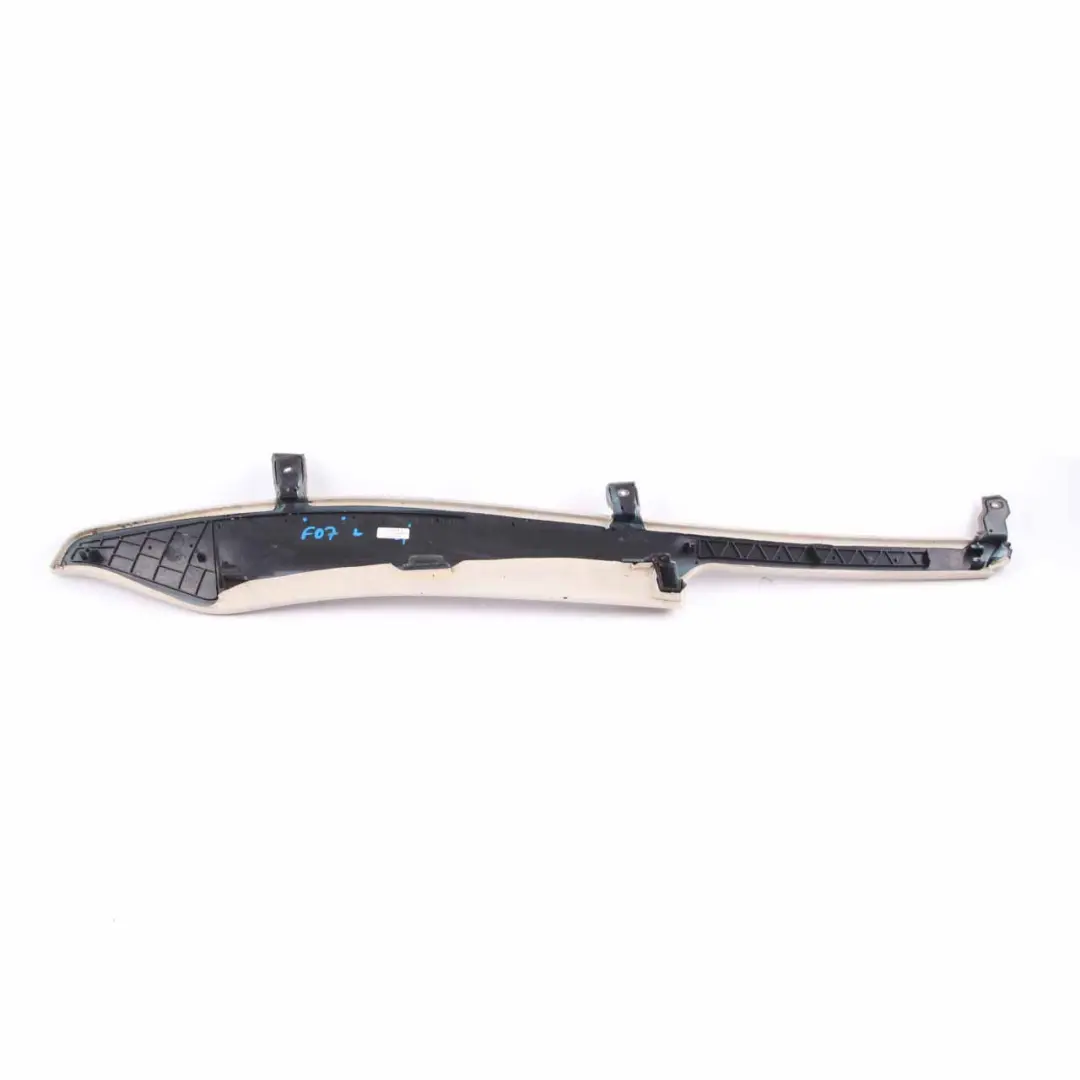 Centre Console Trim BMW F07 Left N/S Cover Strip Elfenbeinweiss 9178799 to with Part number 9214821 Centre Console Trim BMW F07 Left N/S Cover Strip Elfenbeinweiss 9178799 - SKU 9214821 - Part number 9214821