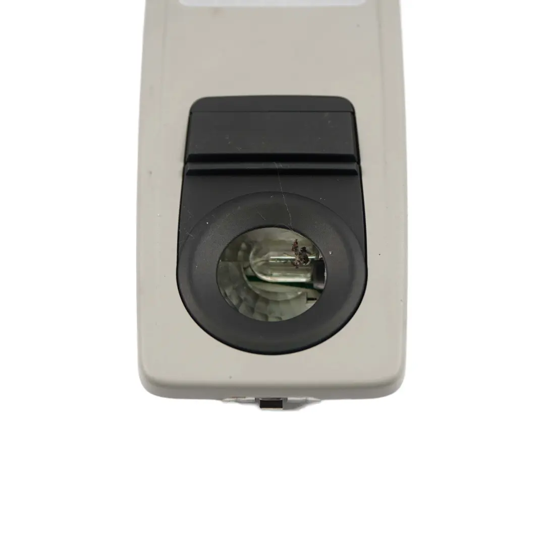 Pilar C Trasero Derecho Luz De Lectura Interior Gris para BMW X1 E84 con número de pieza 9215612 BMW X1 E84 Pilar C Trasero Derecho Luz De Lectura Interior Gris - SKU 9215612 - Número de pieza 9215612