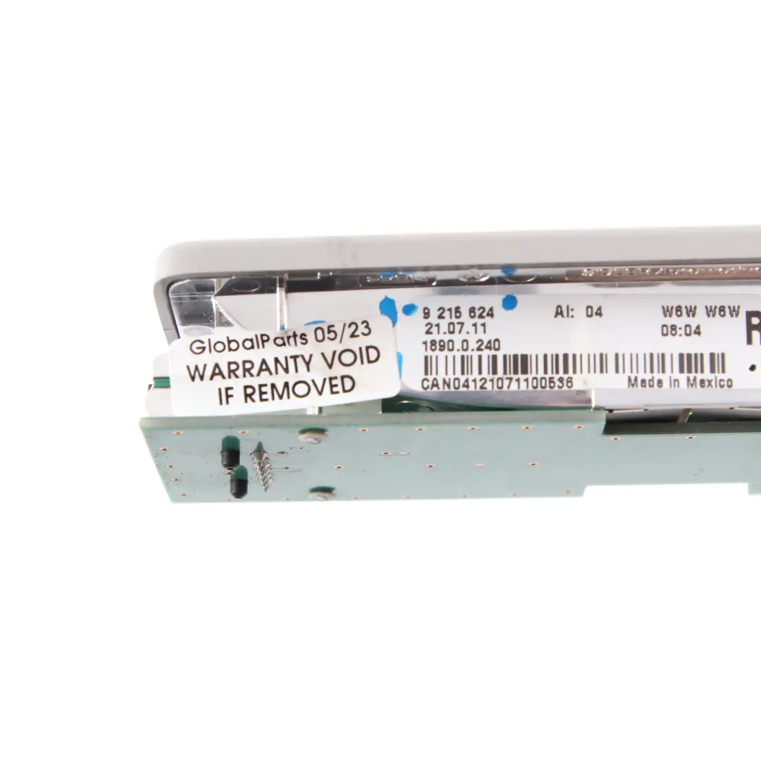 BMW F11 X3 F25 Lampka Kabiny Wnętrza Prawy Tył - SKU 9215624 - Numer Części 9215624