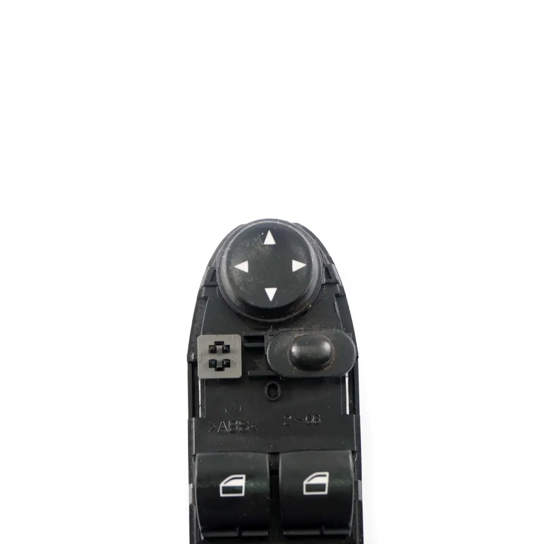 Unidad Control Interruptor Elevalunas Lateral Conductor BMW E84 para con número de pieza 9216047 Unidad Control Interruptor Elevalunas Lateral Conductor BMW E84 - SKU 9216047-1 - Número de pieza 9216047