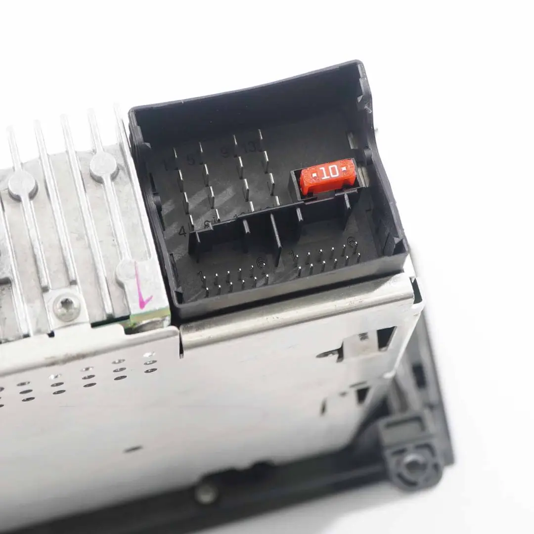 Radio BMW Business CD Player Control Unit pour BMW E81 E87 E90 E91 à propos du numéro de pièce 9216273 BMW E81 E87 E90 E91 Radio BMW Business CD Player Control Unit - SKU 9216273-1 - Numéro de pièce 9216273