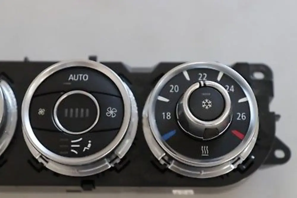 Reihe E89 Cabrio Roadster Bedienteil Klimaautomatik für BMW Z4 mit Teilenummer 9216419 BMW Z4 Reihe E89 Cabrio Roadster Bedienteil Klimaautomatik - SKU 9216419 - Teilenummer 9216419