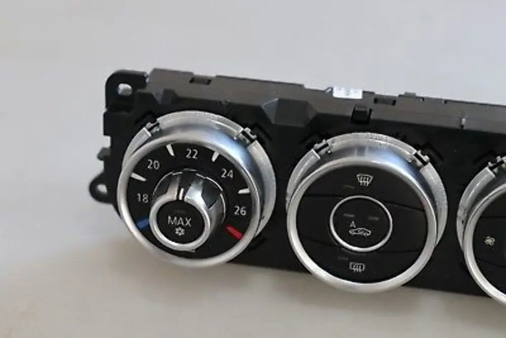 Reihe E89 Cabrio Roadster Bedienteil Klimaautomatik für BMW Z4 mit Teilenummer 9216419 BMW Z4 Reihe E89 Cabrio Roadster Bedienteil Klimaautomatik - SKU 9216419 - Teilenummer 9216419