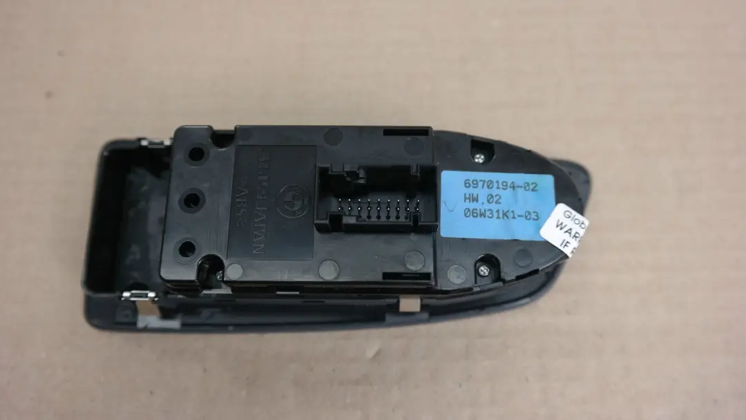 Switch window lifter driver's side grau grey to BMW 1 Series E87 with Part number 6970194 BMW 1 Series E87 Switch window lifter driver's side grau grey - SKU 9217267 - Part number 6970194