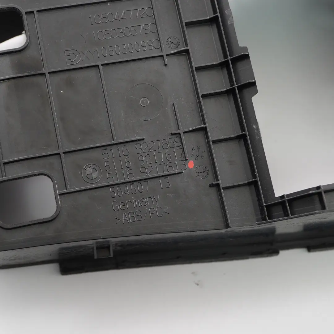  Ablage BMW F12 F13 Mittelkonsole Armlehne Trägersockel - SKU 9217613 - Teilenummer 9217613