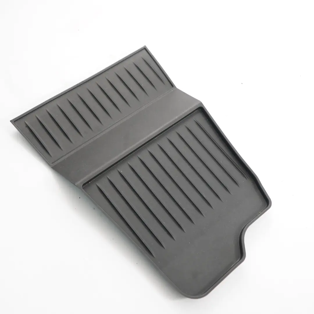 Mata Wkładka Schowka Tylna Czarna do BMW F13 F12 o numerze 9217616 BMW F13 F12 Mata Wkładka Schowka Tylna Czarna - SKU 9217616 - Numer Części 9217616