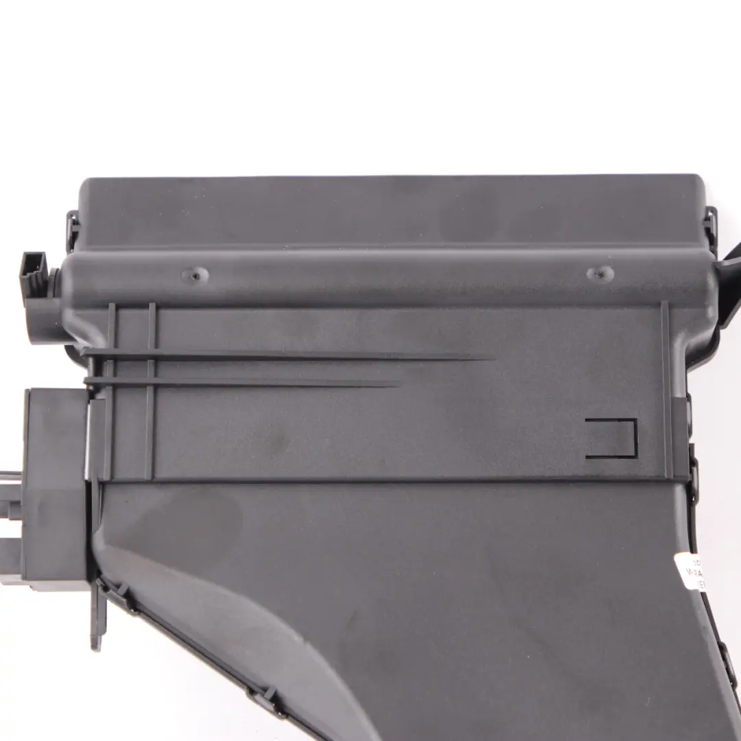 Riscaldatore ausiliario elettrico destro Canale soffiante per BMW F10 F11 con numero di parte 9217996 BMW F10 F11 Riscaldatore ausiliario elettrico destro Canale soffiante - SKU 9217996 - Numero di parte 9217996