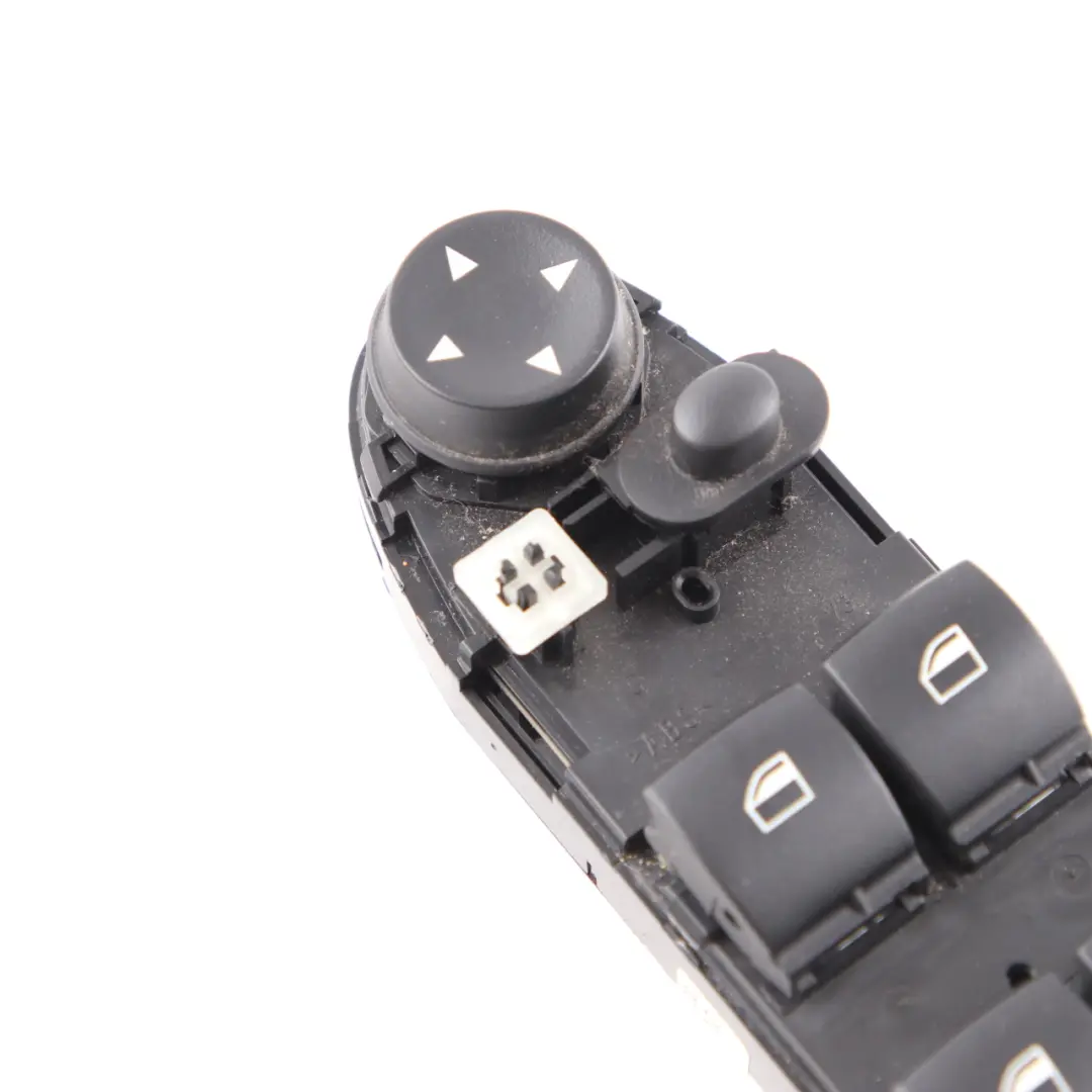 Interruptor Elevalunas Control Plegado Eléctrico Lado Conductor para BMW E70 E71 con número de pieza 9218043 BMW E70 E71 Interruptor Elevalunas Control Plegado Eléctrico Lado Conductor - SKU 9218043 - Número de pieza 9218043