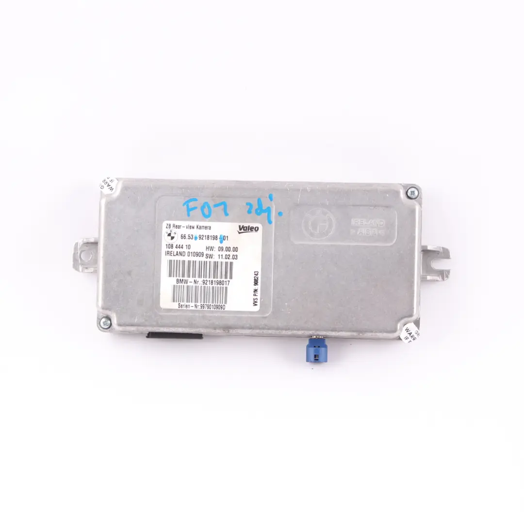 Camera Module BMW F01 F10 F20 F30 F32 Reversing Rear View Control Unit to with Part number 9218198 Camera Module BMW F01 F10 F20 F30 F32 Reversing Rear View Control Unit - SKU 9218198 - Part number 9218198