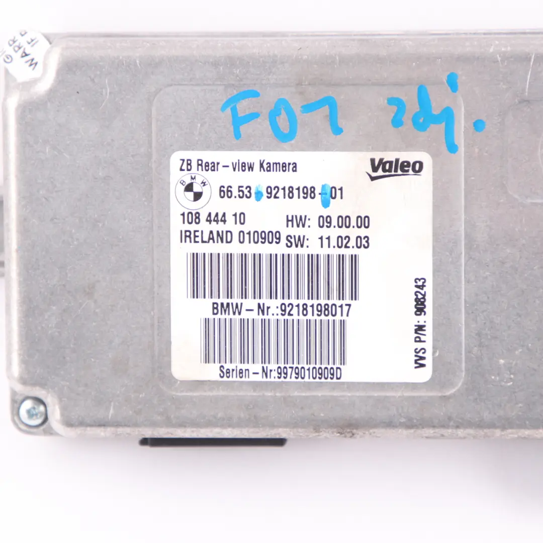 Camera Module BMW F01 F10 F20 F30 F32 Reversing Rear View Control Unit to with Part number 9218198 Camera Module BMW F01 F10 F20 F30 F32 Reversing Rear View Control Unit - SKU 9218198 - Part number 9218198