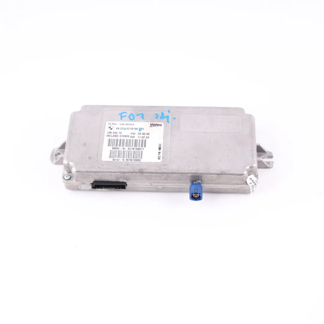 Camera Module BMW F01 F10 F20 F30 F32 Reversing Rear View Control Unit to with Part number 9218198 Camera Module BMW F01 F10 F20 F30 F32 Reversing Rear View Control Unit - SKU 9218198 - Part number 9218198