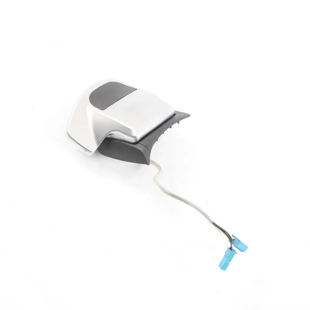 Schaltung Lenkrad Schaltwippe Links Unterer Gang für BMW F07 F10 F11 F12 mit Teilenummer 9218399 BMW F07 F10 F11 F12 Schaltung Lenkrad Schaltwippe Links Unterer Gang - SKU 9218399 - Teilenummer 9218399