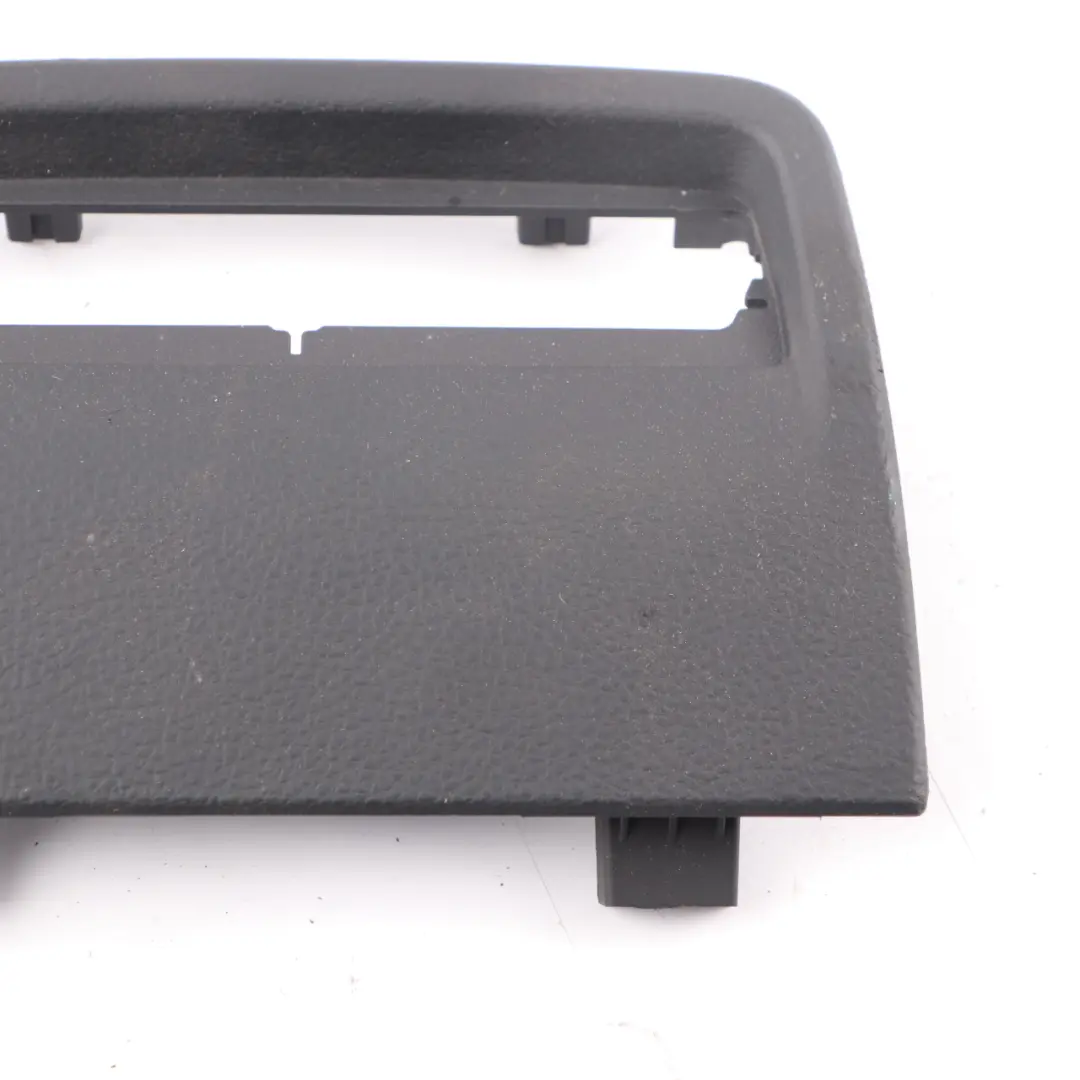 cruscotto lunetta console pannello di rivestimento interno nero per BMW F33 con numero di parte 9218533 BMW F33 cruscotto lunetta console pannello di rivestimento interno nero - SKU 9218533 - Numero di parte 9218533