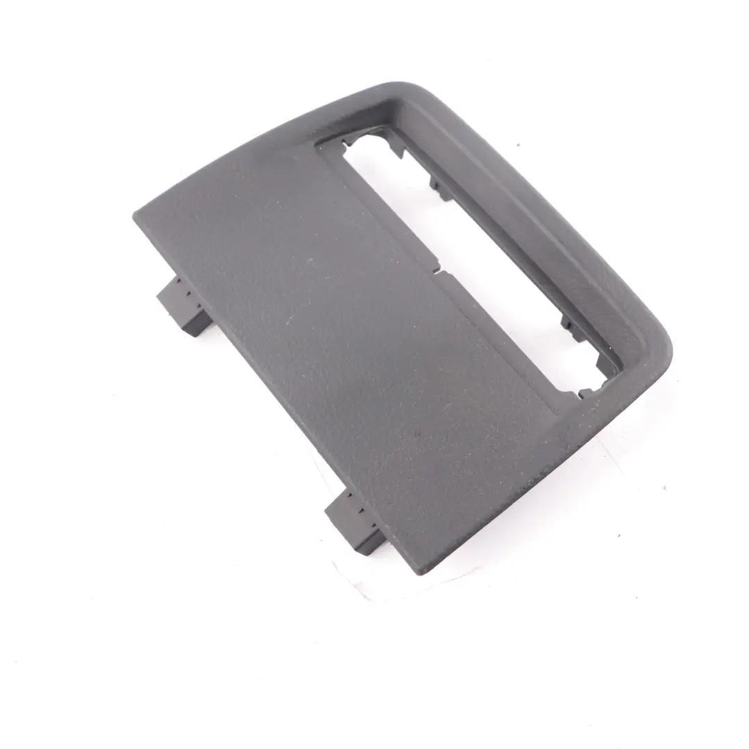 Osłona Ramka Panel Asystenta do BMW F33 o numerze 9218533 BMW F33 Osłona Ramka Panel Asystenta - SKU 9218533 - Numer Części 9218533