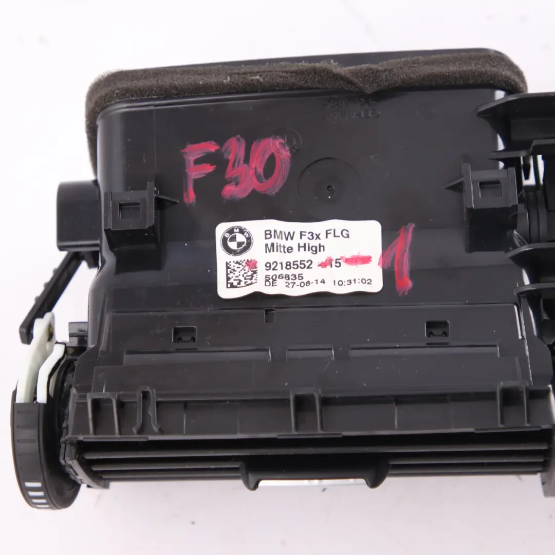 BMW F30 F82 M4 Rejilla Aire Fresco Centro Ventilación Salpicadero - SKU 9218552-1 - Número de pieza 9218552
