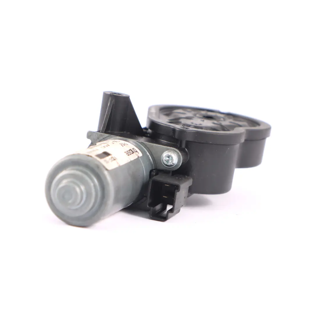 BMW X5 F15 Unidad accionamiento del motor de ajuste asiento delantero - SKU 921864-102 - Número de pieza 921864-102