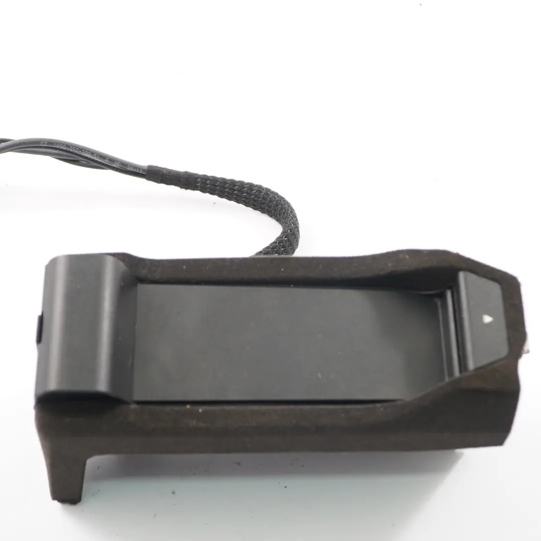 Uchwyt na telefon Konsoli Środkowej do BMW F13 F12 o numerze 9218782 BMW F13 F12 Uchwyt na telefon Konsoli Środkowej - SKU 9218782 - Numer Części 9218782