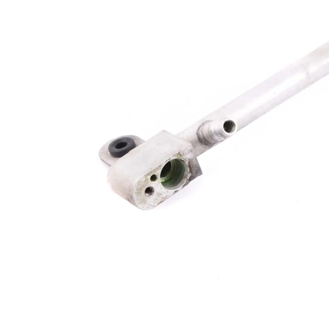 Suction Pipe Line Front Coolant Air Conditioning pour BMW F10 M5 F12 F13 M6 à propos du numéro de pièce 9218927 BMW F10 M5 F12 F13 M6 Suction Pipe Line Front Coolant Air Conditioning - SKU 9218927 - Numéro de pièce 9218927