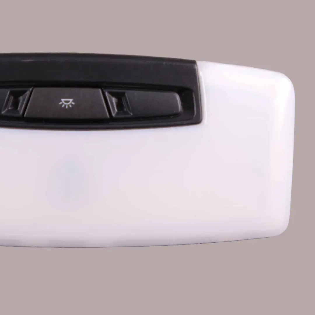 Luce interna padiglione BMW F30 F32 Illuminazione superiore anteriore per con numero di parte 9219497 Luce interna padiglione BMW F30 F32 Illuminazione superiore anteriore - SKU 9219497 - Numero di parte 9219497