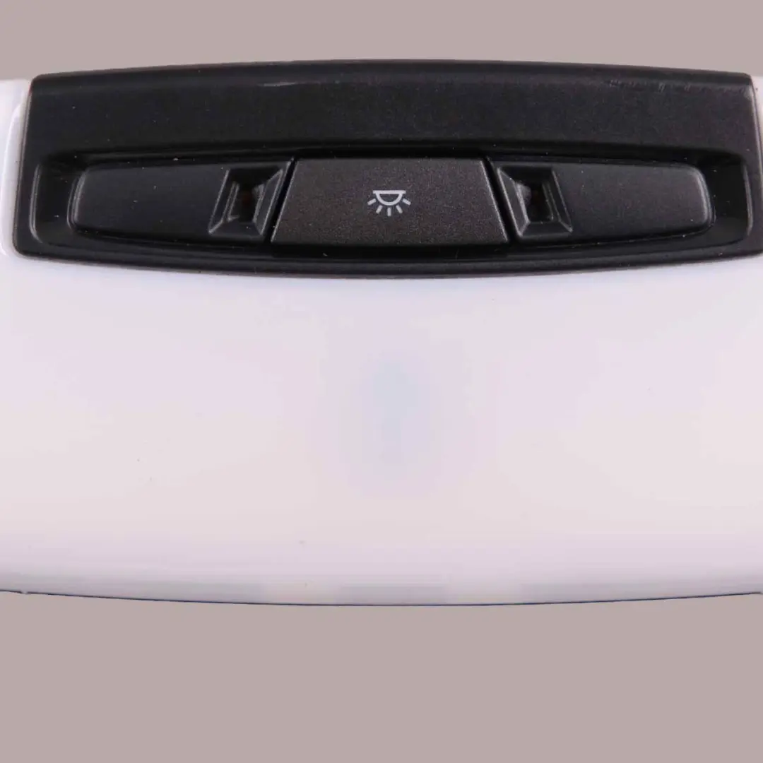Luce interna padiglione BMW F30 F32 Illuminazione superiore anteriore per con numero di parte 9219497 Luce interna padiglione BMW F30 F32 Illuminazione superiore anteriore - SKU 9219497 - Numero di parte 9219497
