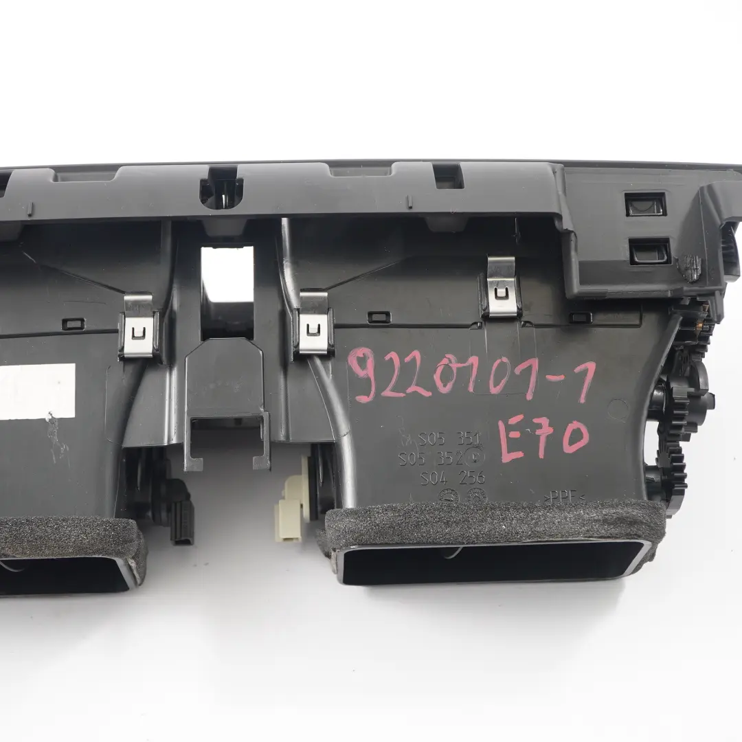 BMW X5 X6 E70 E71 Fresh Air Grille Center Vent Dash Dashboard - SKU 9220101-1 - Part number 9220101