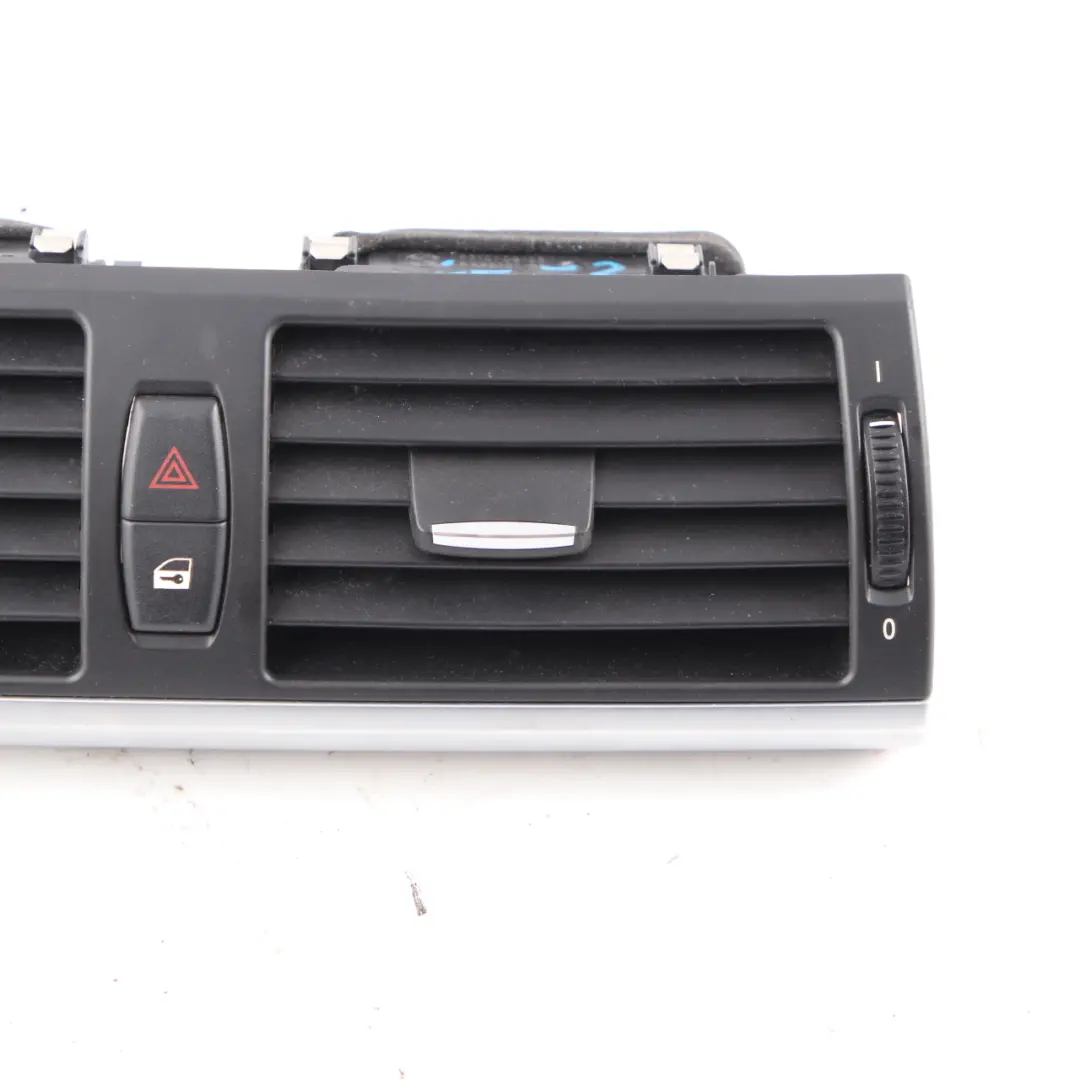 rejilla de aire fresco Centro de ventilación Salpicadero para BMW E70 E71 con número de pieza 9220101 BMW E70 E71 rejilla de aire fresco Centro de ventilación Salpicadero - SKU 9220101-2 - Número de pieza 9220101