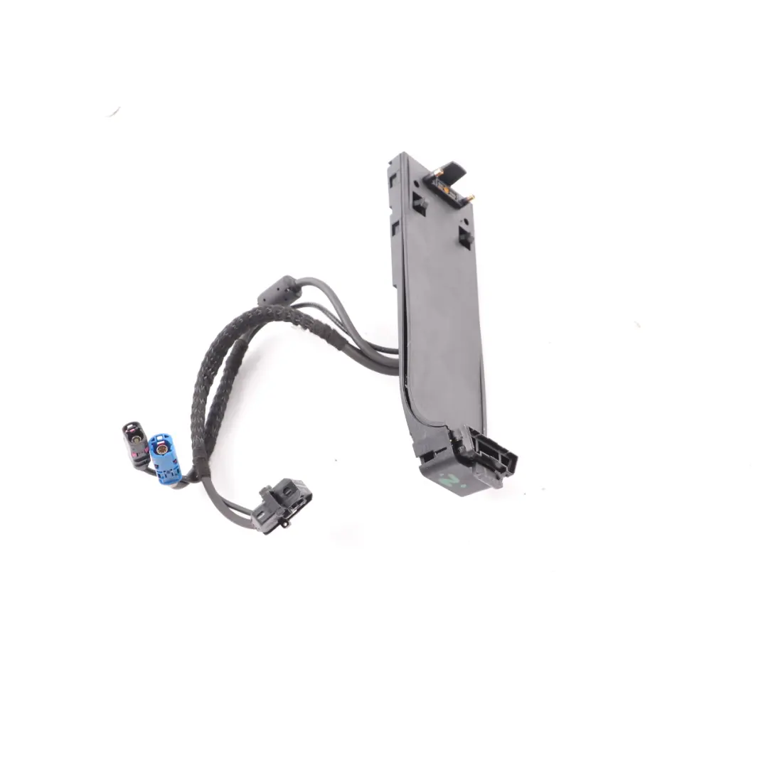 Wkład Tunelu Uchwyt Na Telefon do BMW F10 F11 o numerze 9220651 BMW F10 F11 Wkład Tunelu Uchwyt Na Telefon - SKU 9220651 - Numer Części 9220651