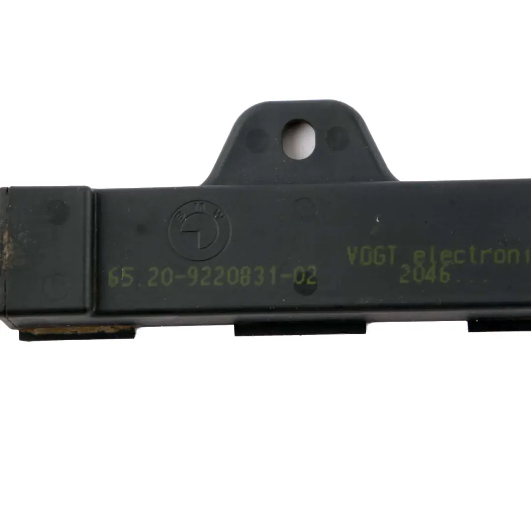 Wzmacniacz Anteny Keyless do BMW F10 F11 F20 F21 o numerze 9220831 BMW F10 F11 F20 F21 Wzmacniacz Anteny Keyless - SKU 9220831 - Numer Części 9220831