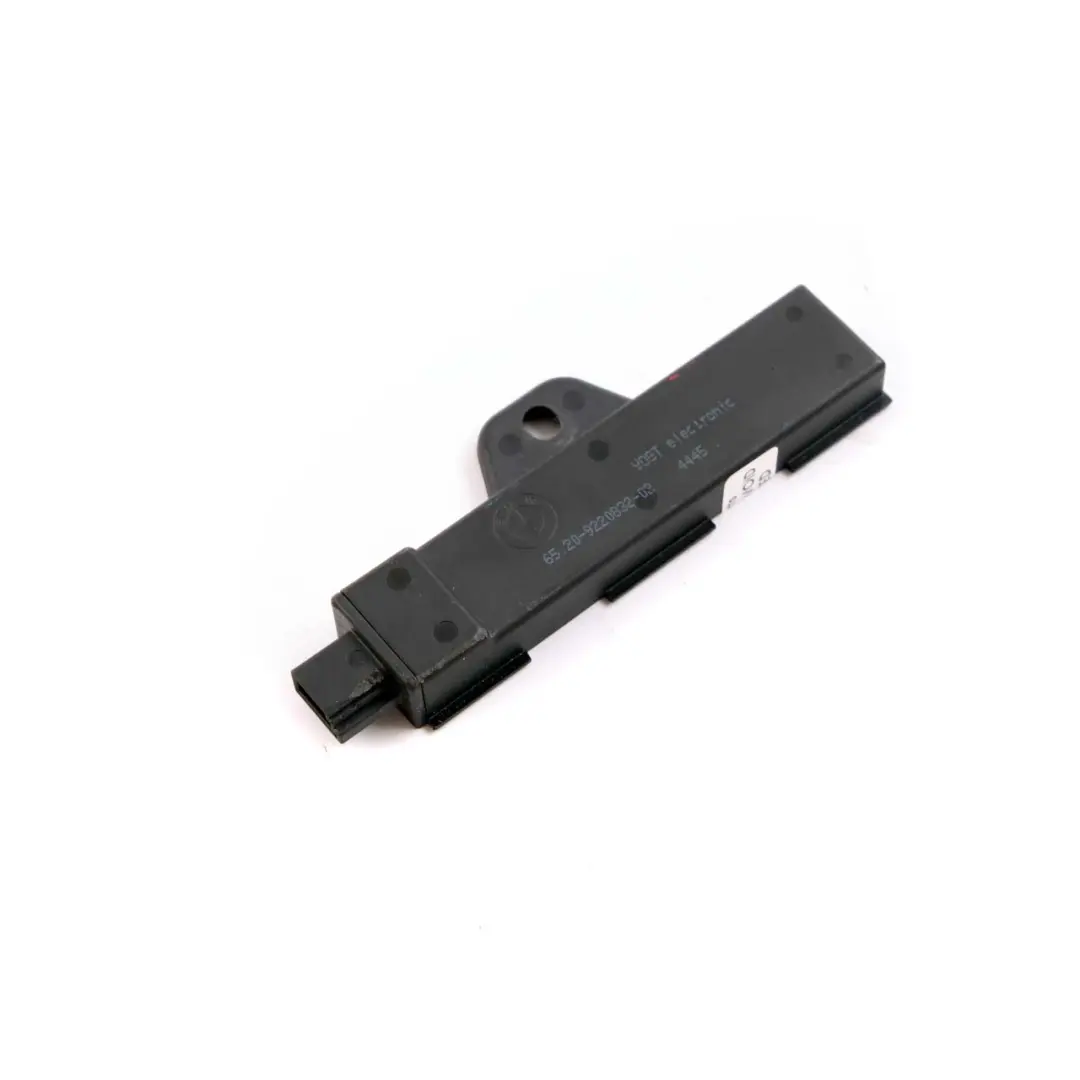 Innenraumantenne Komfortzugang für BMW F10 F20 F21 F30 F32 F33 mit Teilenummer 9220832 BMW F10 F20 F21 F30 F32 F33 Innenraumantenne Komfortzugang - SKU 9220832 - Teilenummer 9220832