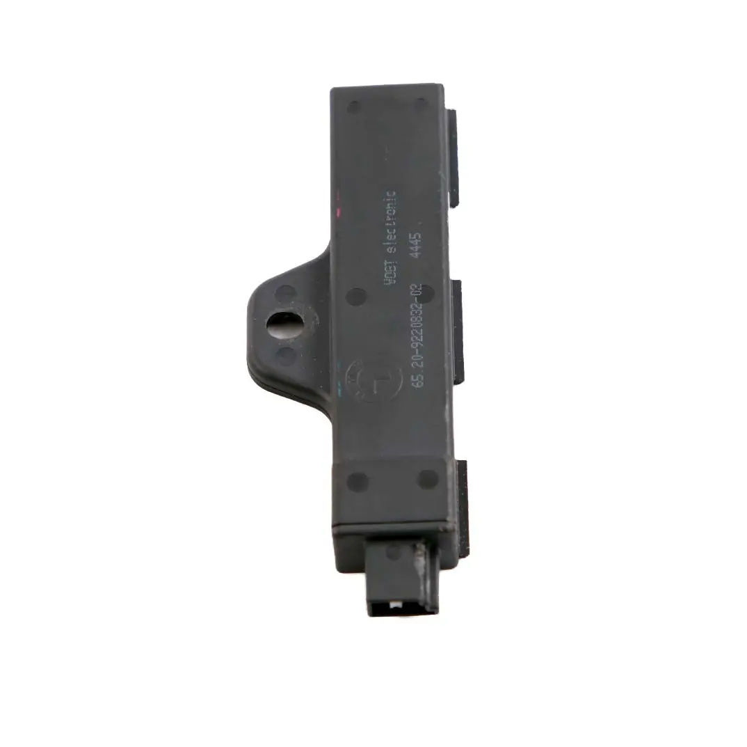 Antena moduł anteny do BMW F30 MINI F56 o numerze 9220832 BMW F30 MINI F56 Antena moduł anteny - SKU 9220832 - Numer Części 9220832