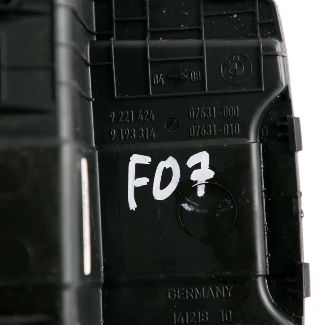 Bodenmatte Hnten Mittel Konsole Ablagefach Einsatz für BMW F07 GT mit Teilenummer 9221424 BMW F07 GT Bodenmatte Hnten Mittel Konsole Ablagefach Einsatz - SKU 9221424 - Teilenummer 9221424