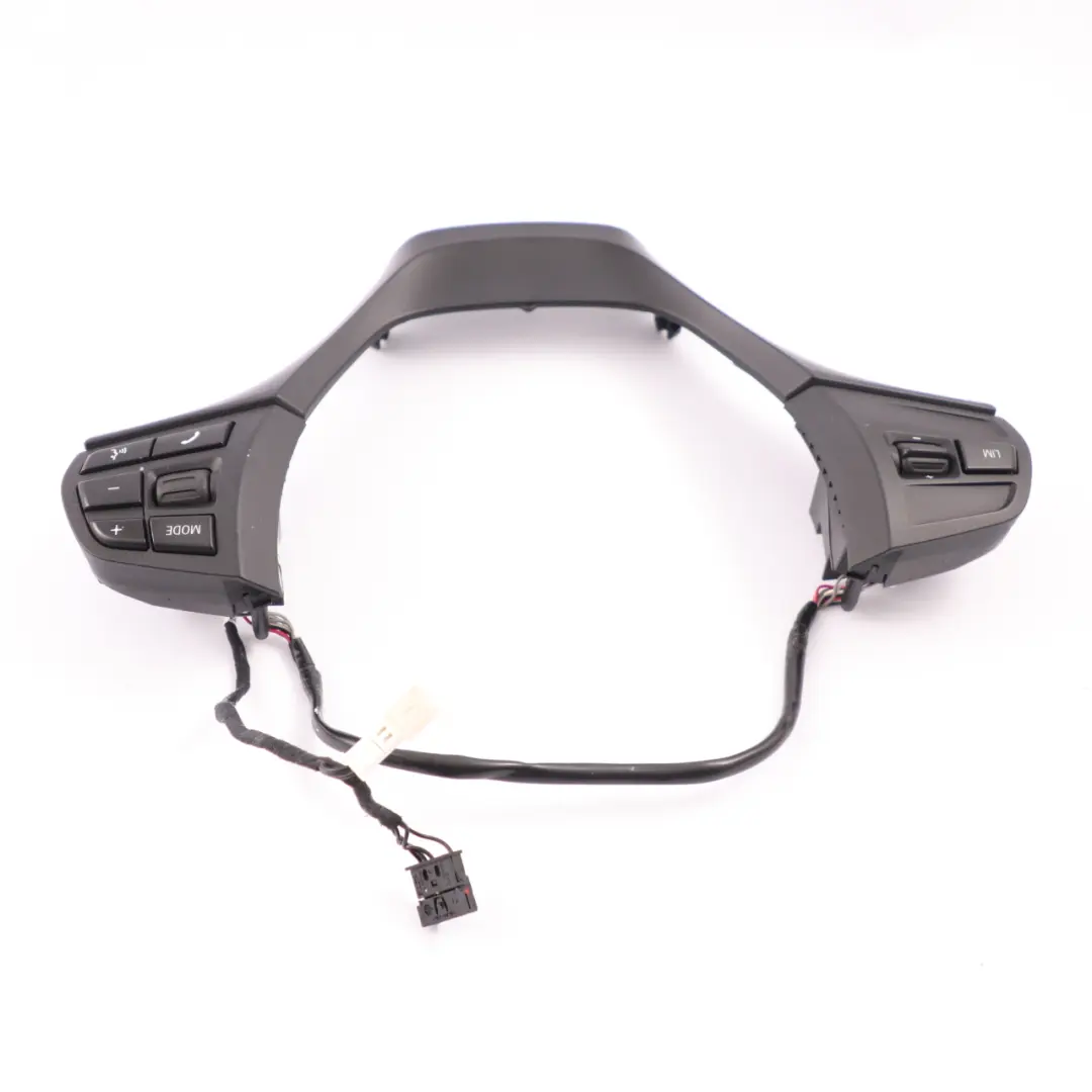 Tapa Interruptor Multifunción Volante Básico para BMW F20 F21 F30 con número de pieza 9225608 BMW F20 F21 F30 Tapa Interruptor Multifunción Volante Básico - SKU 9225608-2 - Número de pieza 9225608