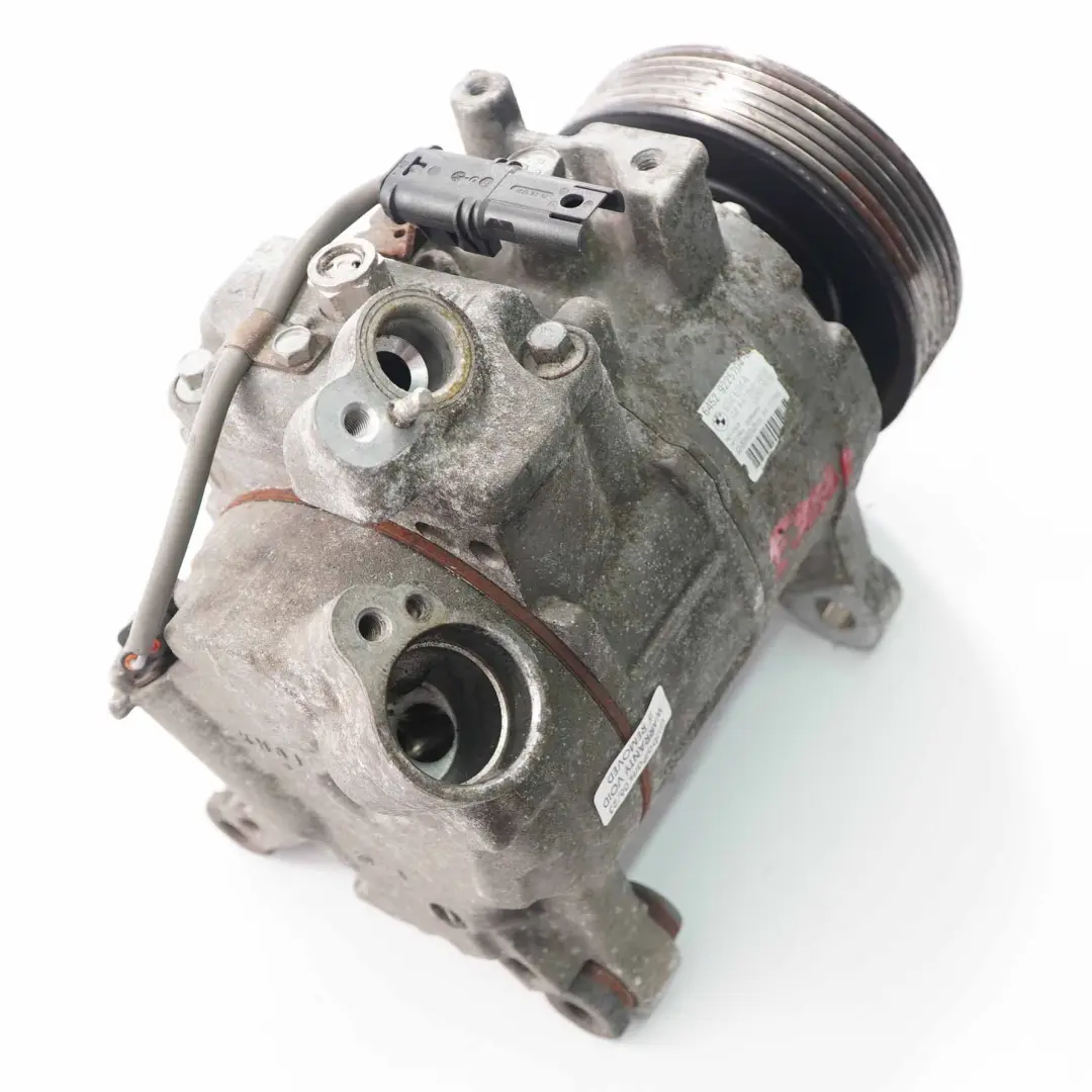 Klima Anlage Kompressor A/C Einheit für BMW E90 E91 E92 LCI X3 F25 mit Teilenummer 9225704 BMW E90 E91 E92 LCI X3 F25 Klima Anlage Kompressor A/C Einheit - SKU 9225704 - Teilenummer 9225704